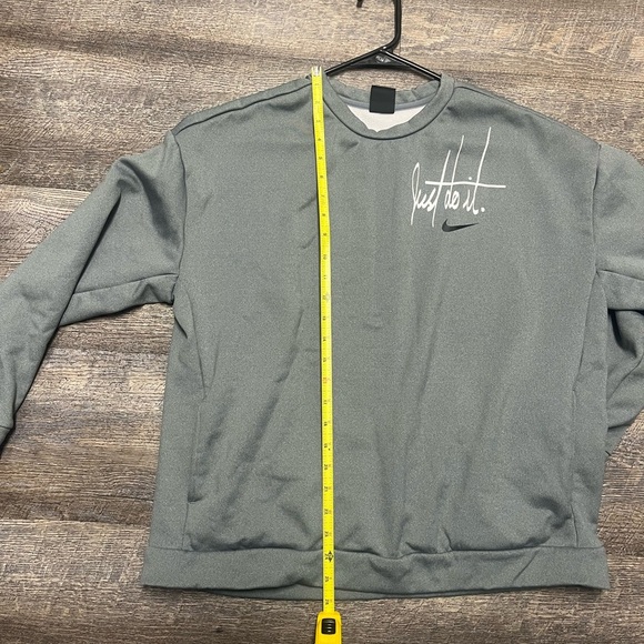 Nike Heather Gray Crewneck - Picture 7 of 9